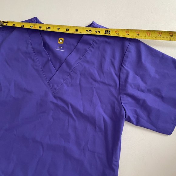 Spread Good Cheer Purple Scrubs Scrub Top & Bottom Womens Size XXS - Picture 3 of 9